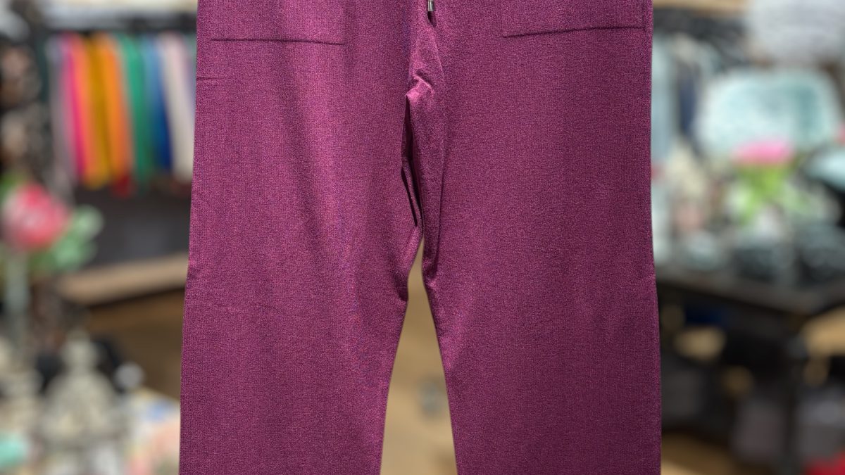 Buks med bånd, Cashmere blend i farven bordeaux fra Elinor of Elsinore